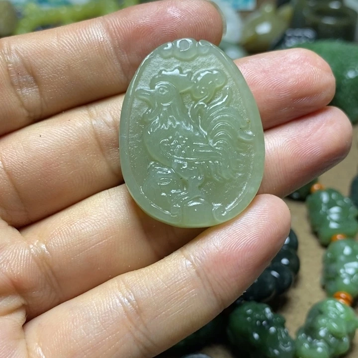 颈饰未镶嵌和田玉