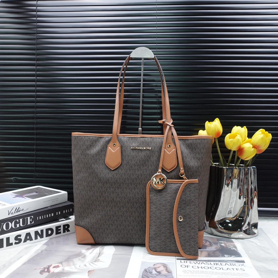 95新 MICHAEL KORS/迈克高仕 单肩包/T10301592