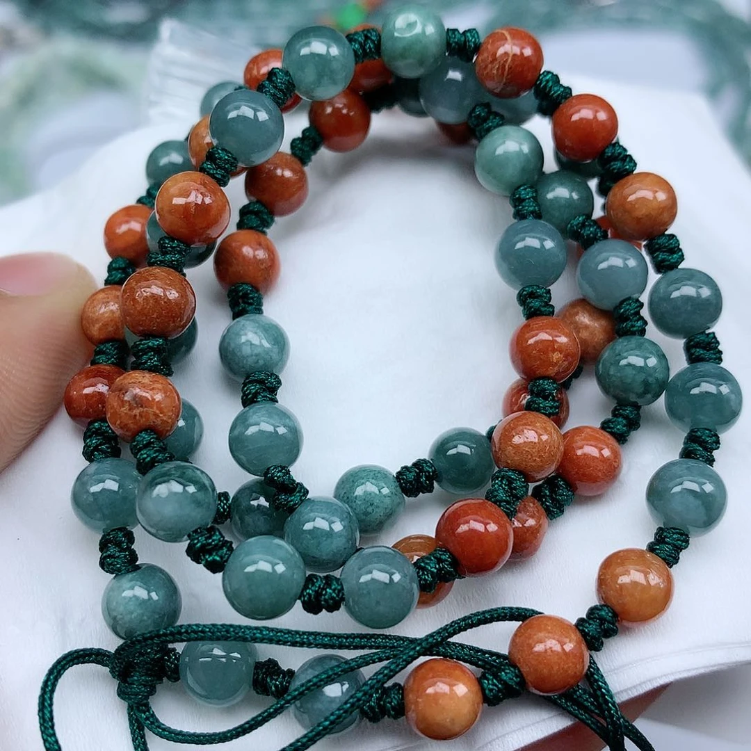 翡翠颈饰未镶嵌手串