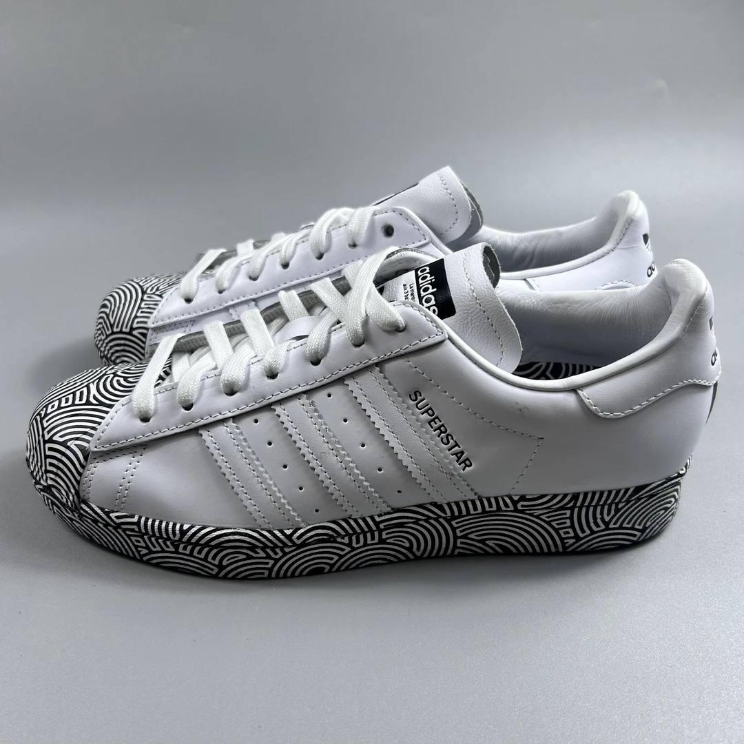 全新正品40码 Adidas 三叶草 经典贝壳头休闲鞋板鞋