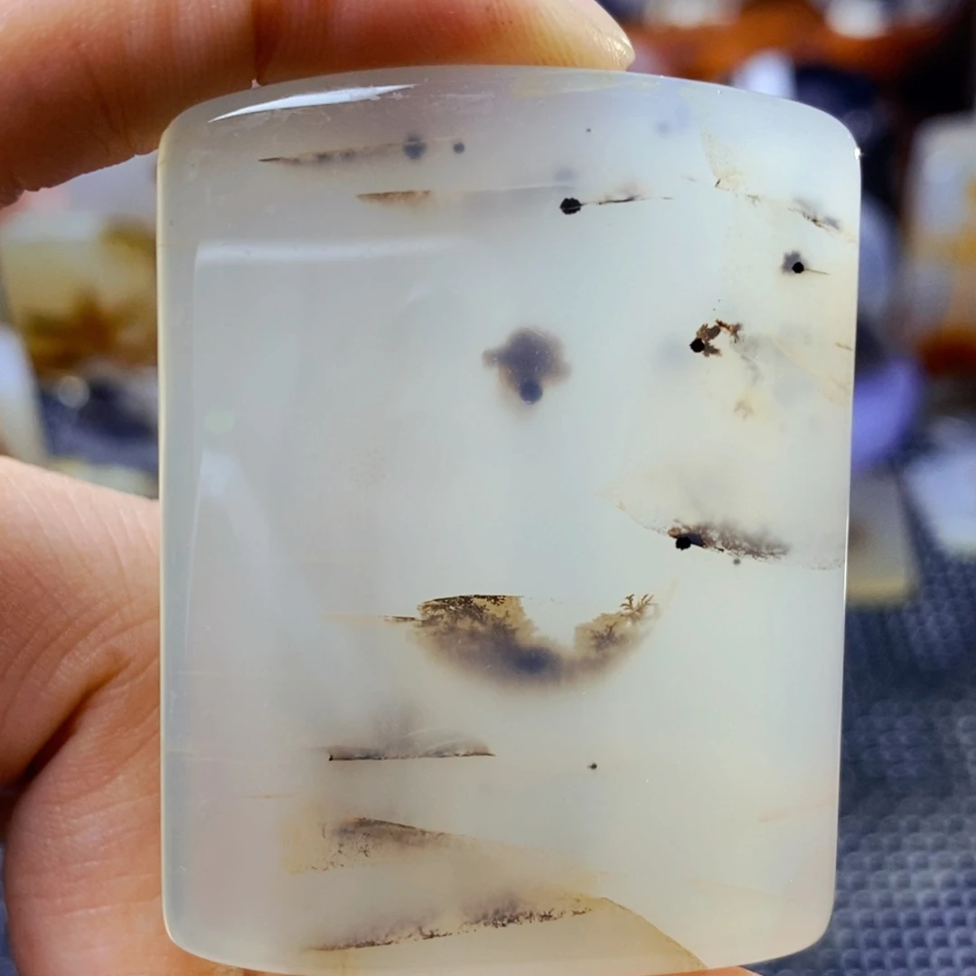 玛瑙/玉髓未镶嵌珠宝奇石