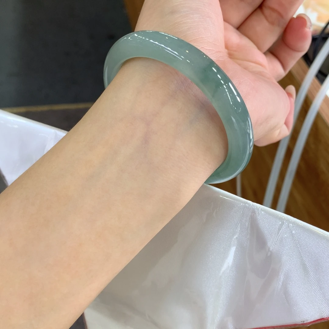 翡翠未镶嵌手镯天然Ａ货翡翠55/56