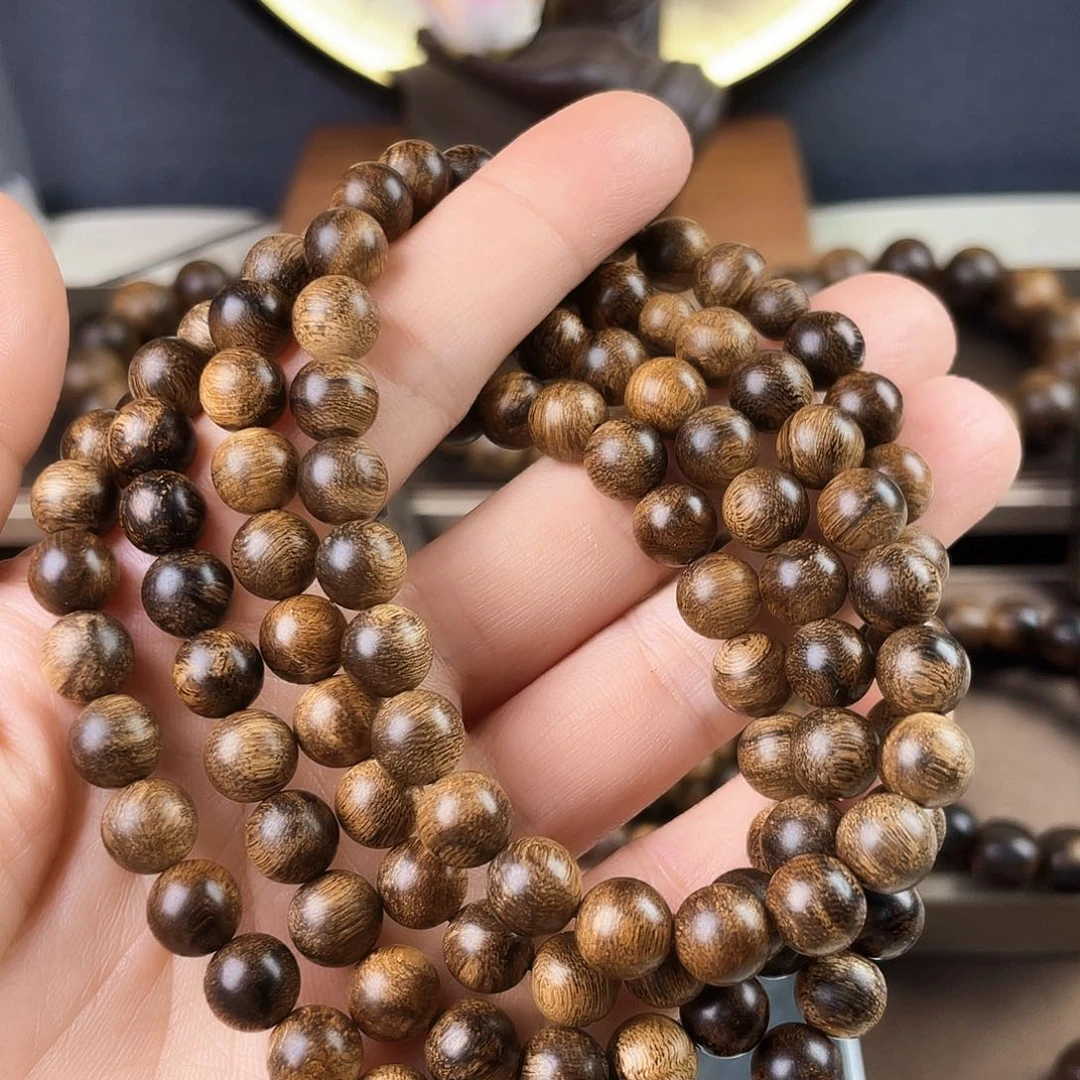 手串沉香越南芽庄老白棋老料瘤疤0.8