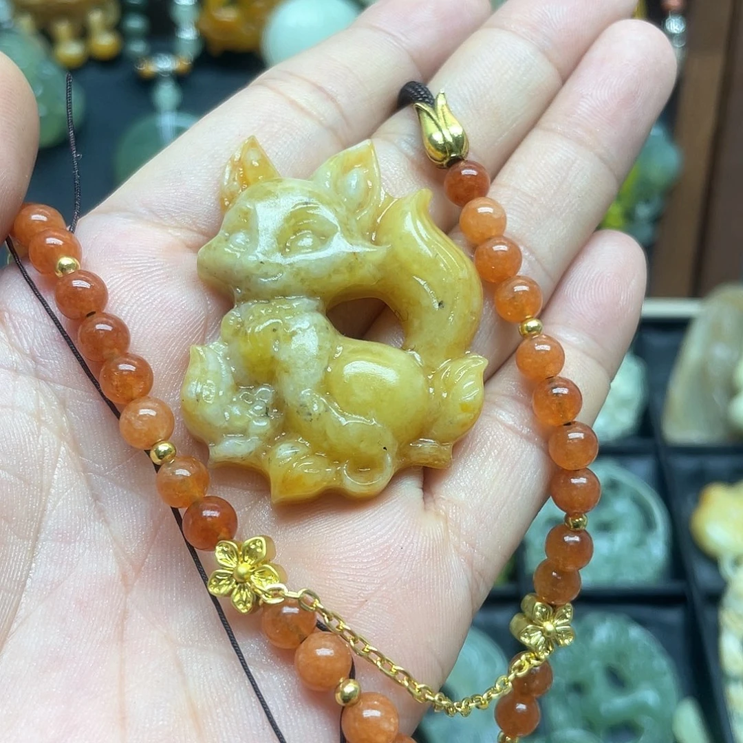 蛇纹石玉未镶嵌颈饰
