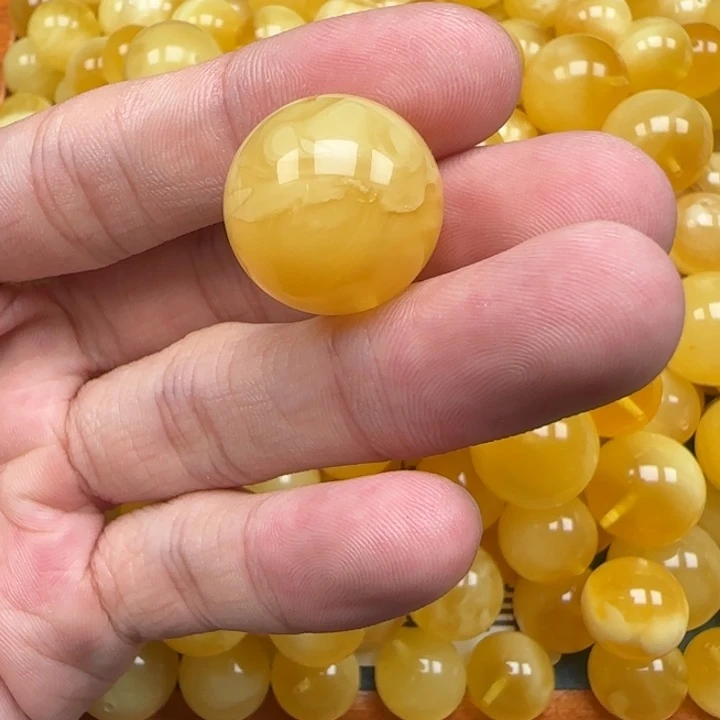 未镶嵌琥珀裸石天然310