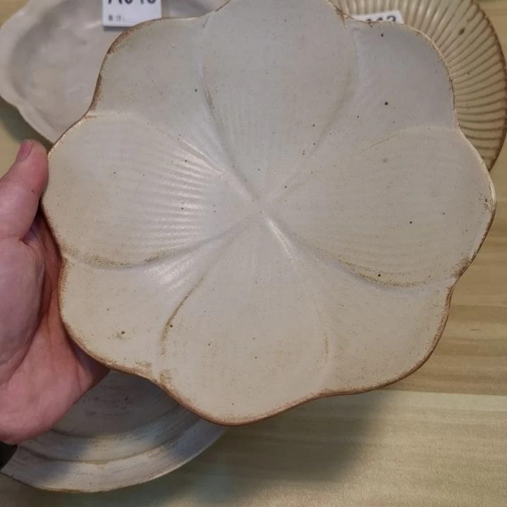 瓷片微瑕粗陶荷叶盘两个一组