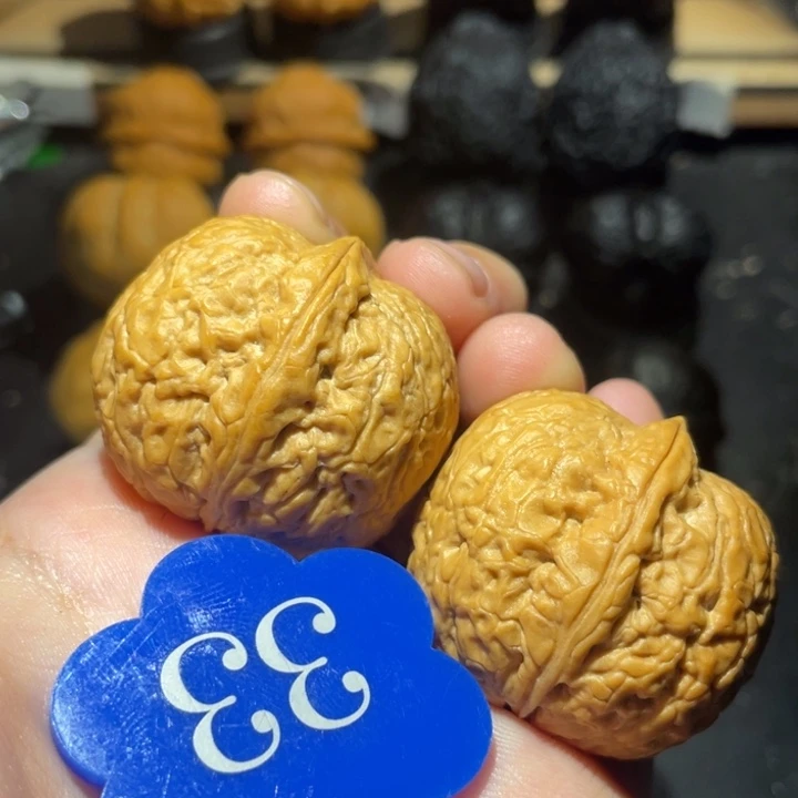 粗筋小帝王35尺寸核桃