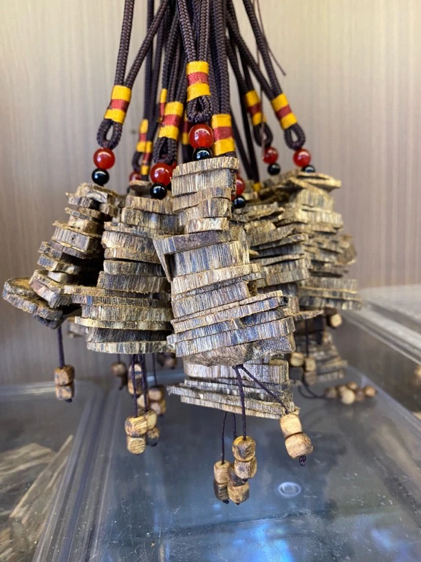 沉香车挂拍一发二海南莺歌绿棋楠随行车挂件高品质原汁原味原色