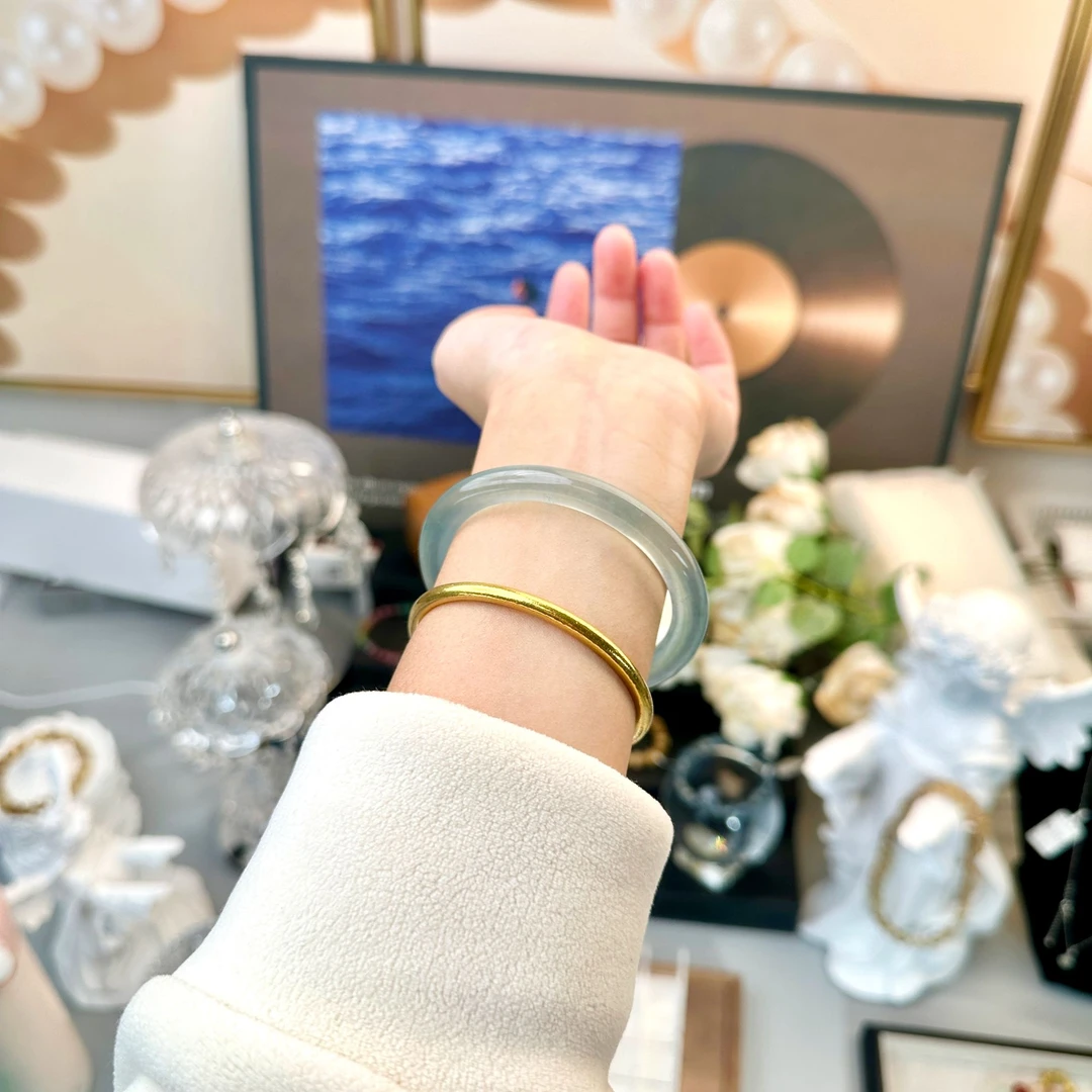 非金属仿水晶手链  【枝枝同款】冰川蓝简约手镯