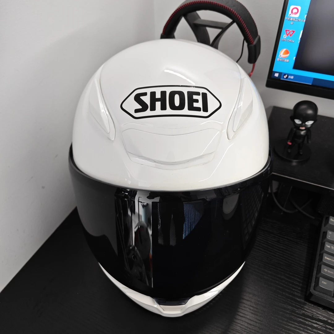 SHOEI Z8亮白 m码 23出厂玻璃钢复合纤维全盔头盔
