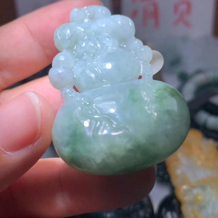 翡翠颈饰未镶嵌保真天然A货翡翠