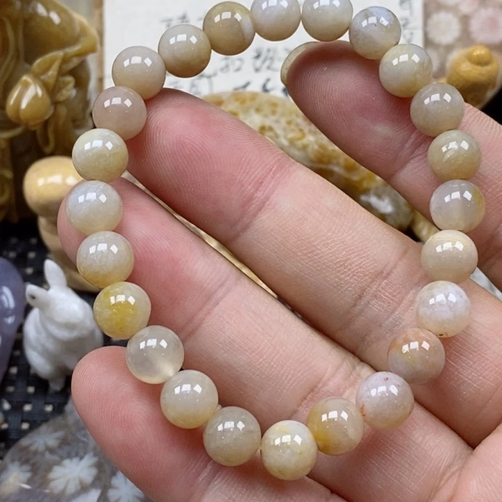 颈饰未镶嵌硅化珊瑚（珊瑚玉）