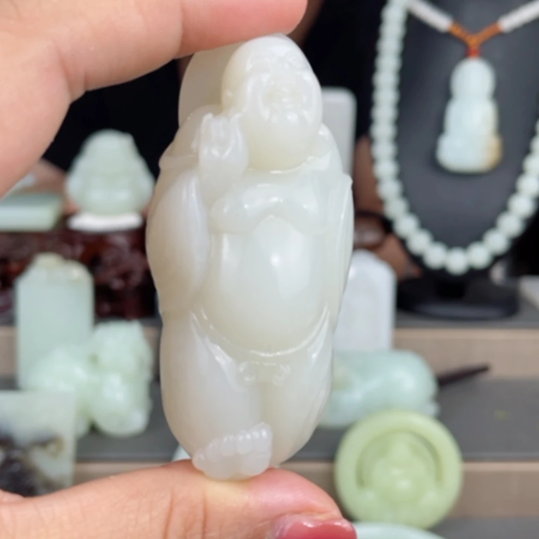 【闪购商品】颈饰未镶嵌和田玉