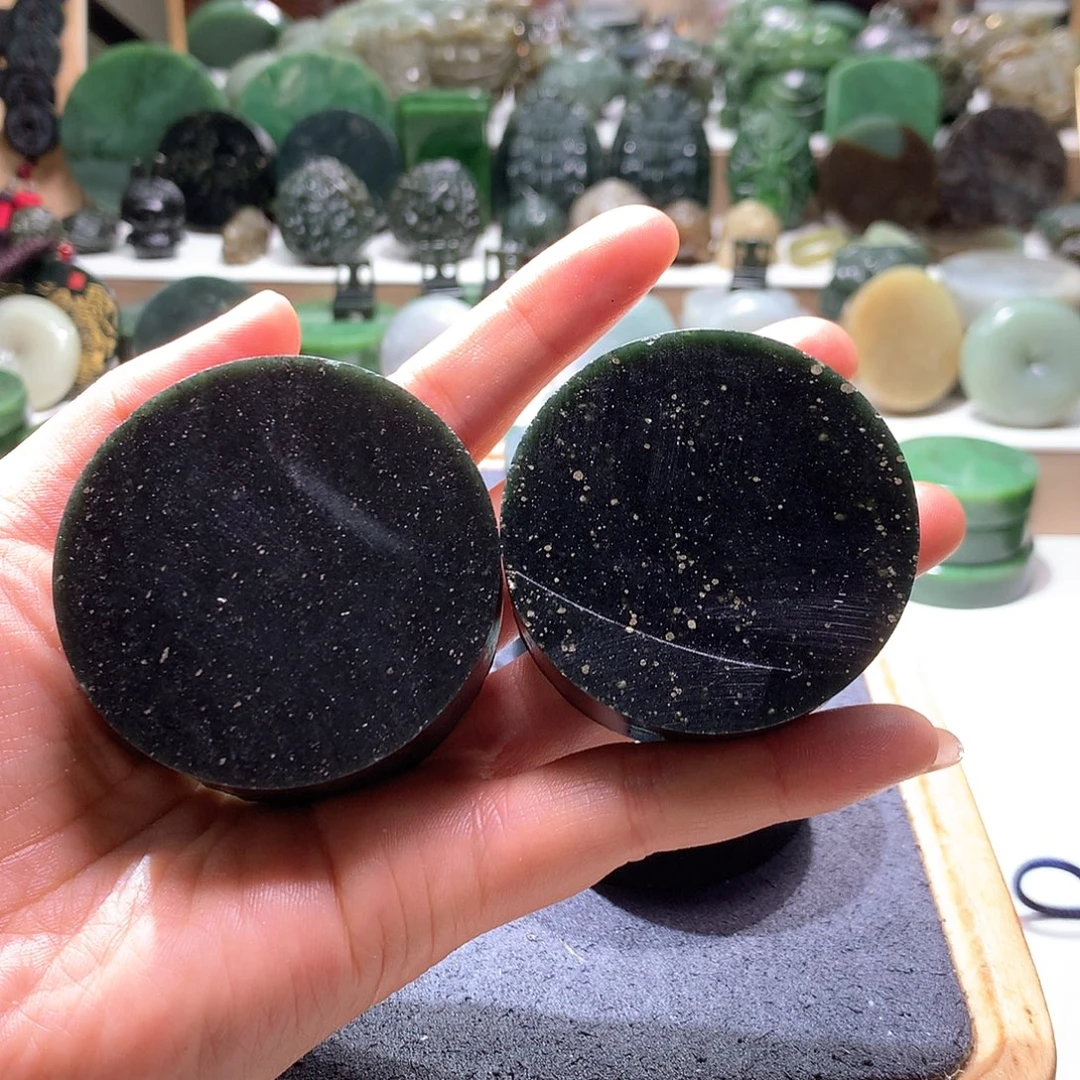 纯***水和田玉未镶嵌颈饰