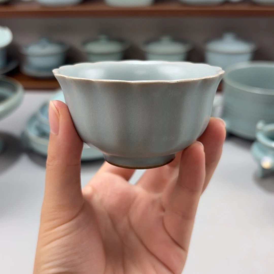 摆件特价汝窑仿古釉菊花杯
