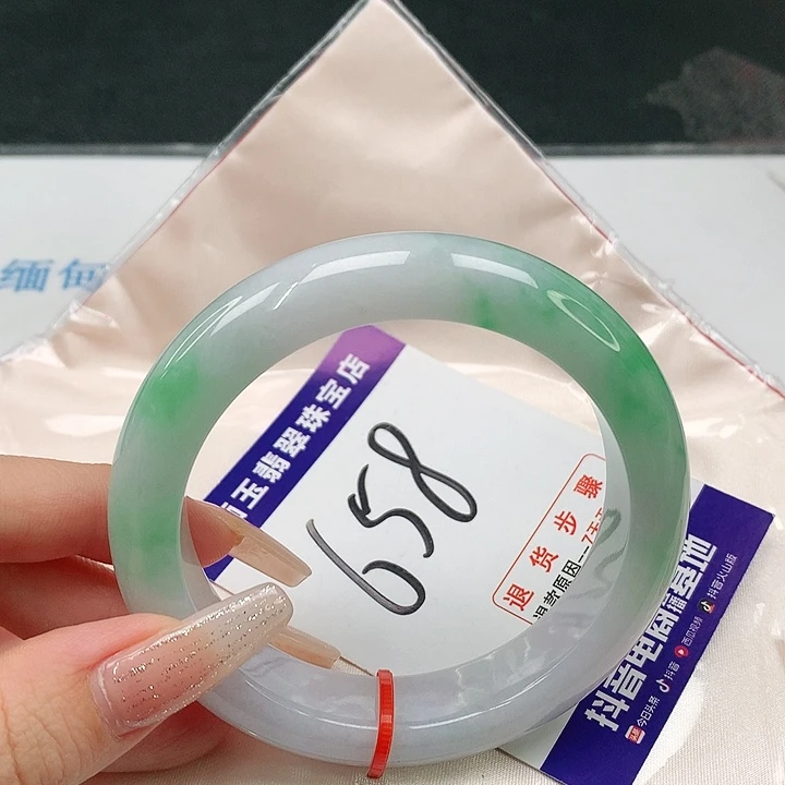未镶嵌手镯翡翠翡翠手镯