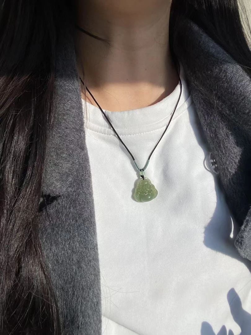 天然和田玉佛公长宽高25×25×11mm福利款多样性发一