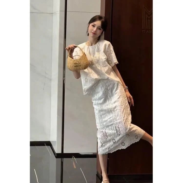 今年流行的漂亮欧货时尚洋气白色连衣裙两件套装2025新款女装夏款