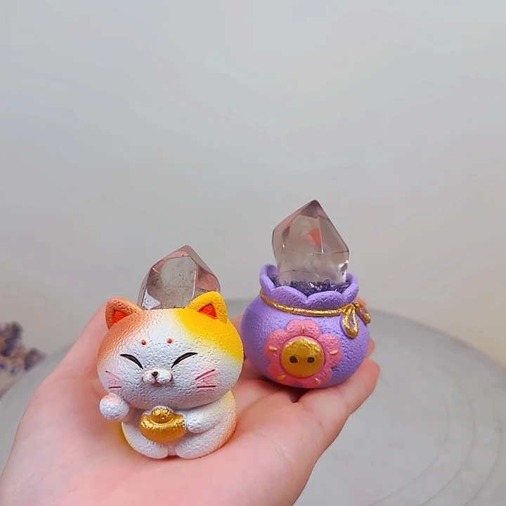 铜萌趣水晶原石桌面摆件