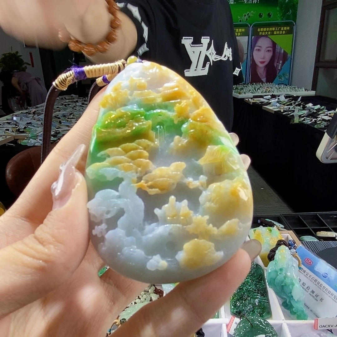 颈饰未镶嵌翡翠翡翠