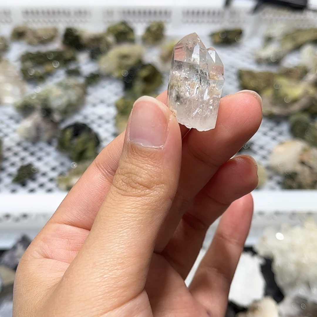 远***远水晶未镶嵌珠宝半成品202