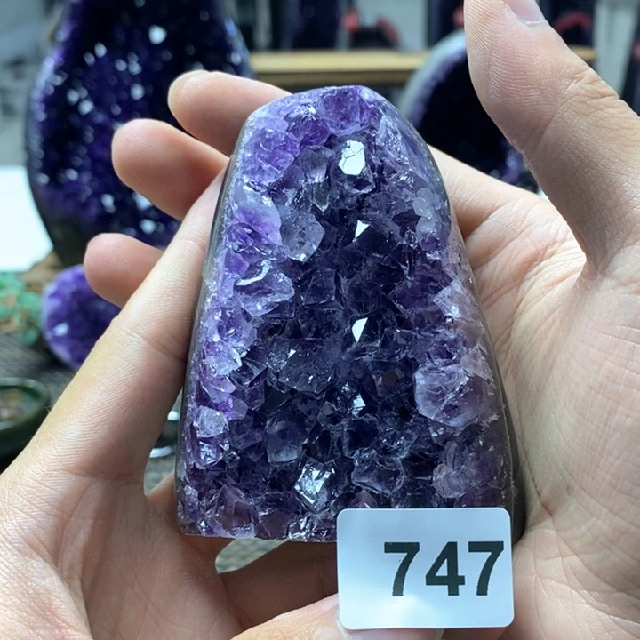 未镶嵌大型摆件（非配饰）水晶