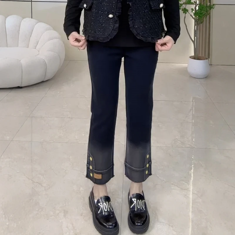 极简风渐变扣子大码复古牛仔裤女2025秋季新款高腰显瘦九分烟管裤