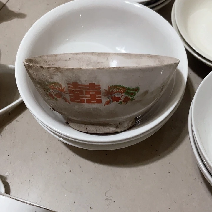 瓷片未**畔喜字凤凰4个，寿星17两个