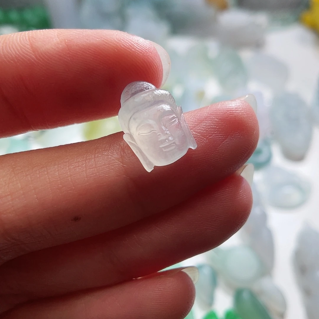 定制翡翠未镶嵌佛首