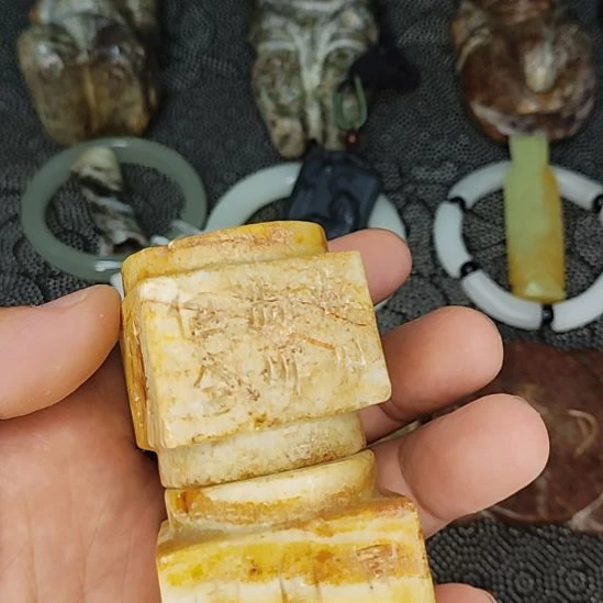 龙脊菩提吊坠物件优美，欢迎咨询