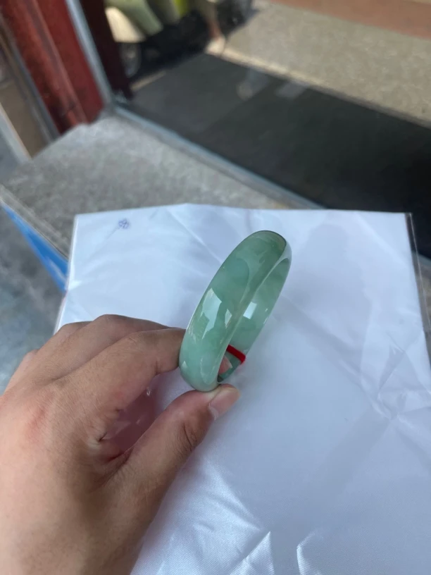 58圈口大宽条足料老货，有种有色油性好，全完美无瑕疵超级大漏。