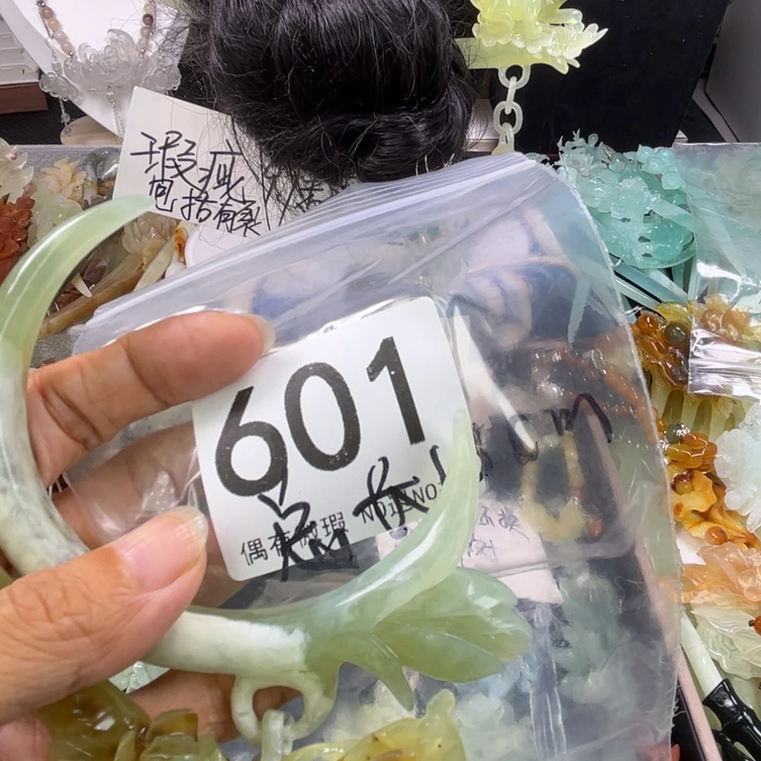 未镶嵌岫玉发饰菜***景