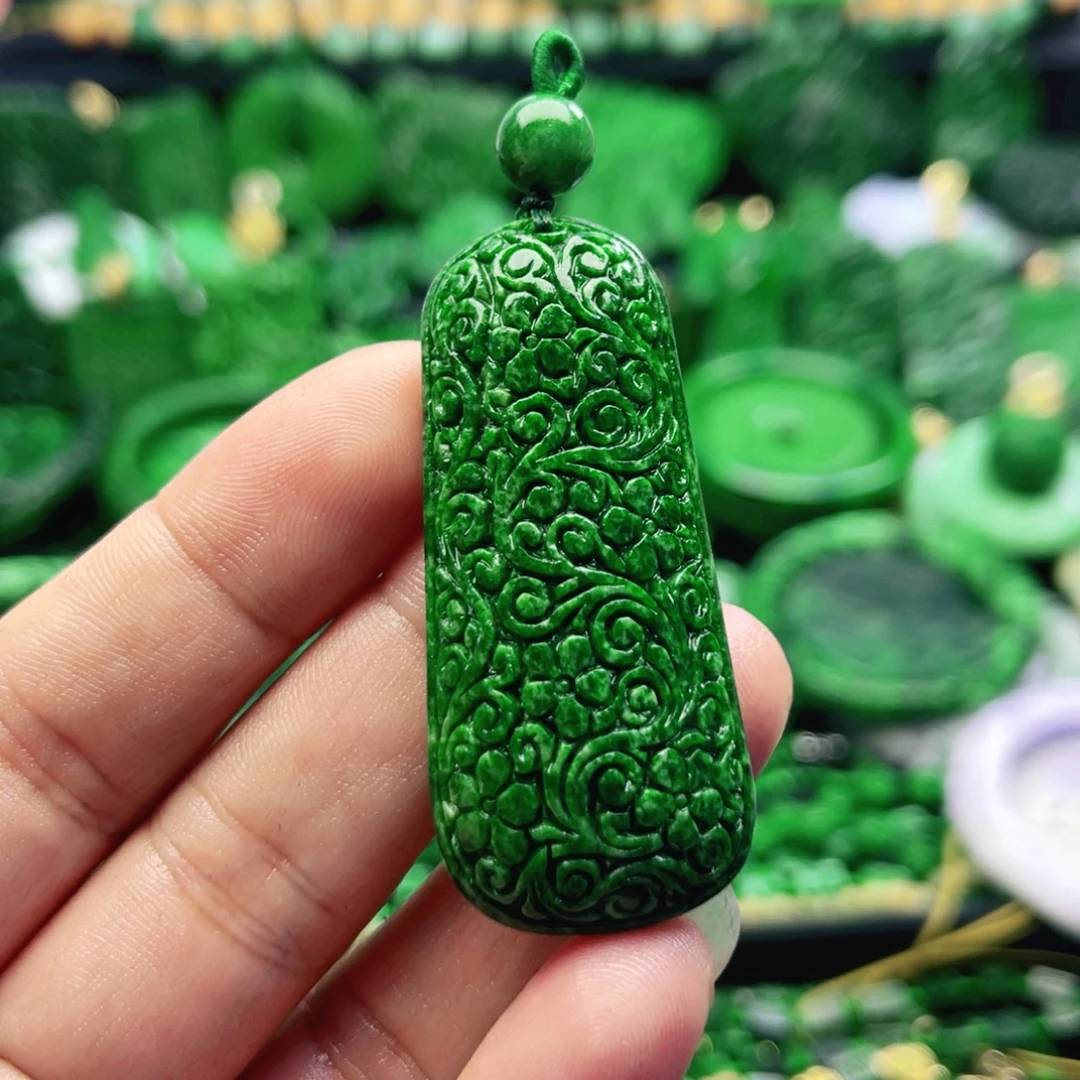 翡翠未镶嵌颈饰吊坠