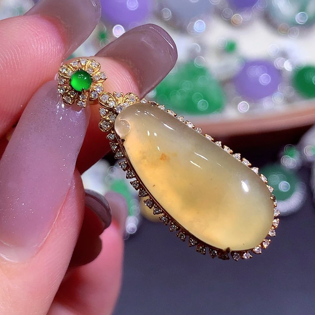 翡翠18K金镶嵌吊坠(不含链)