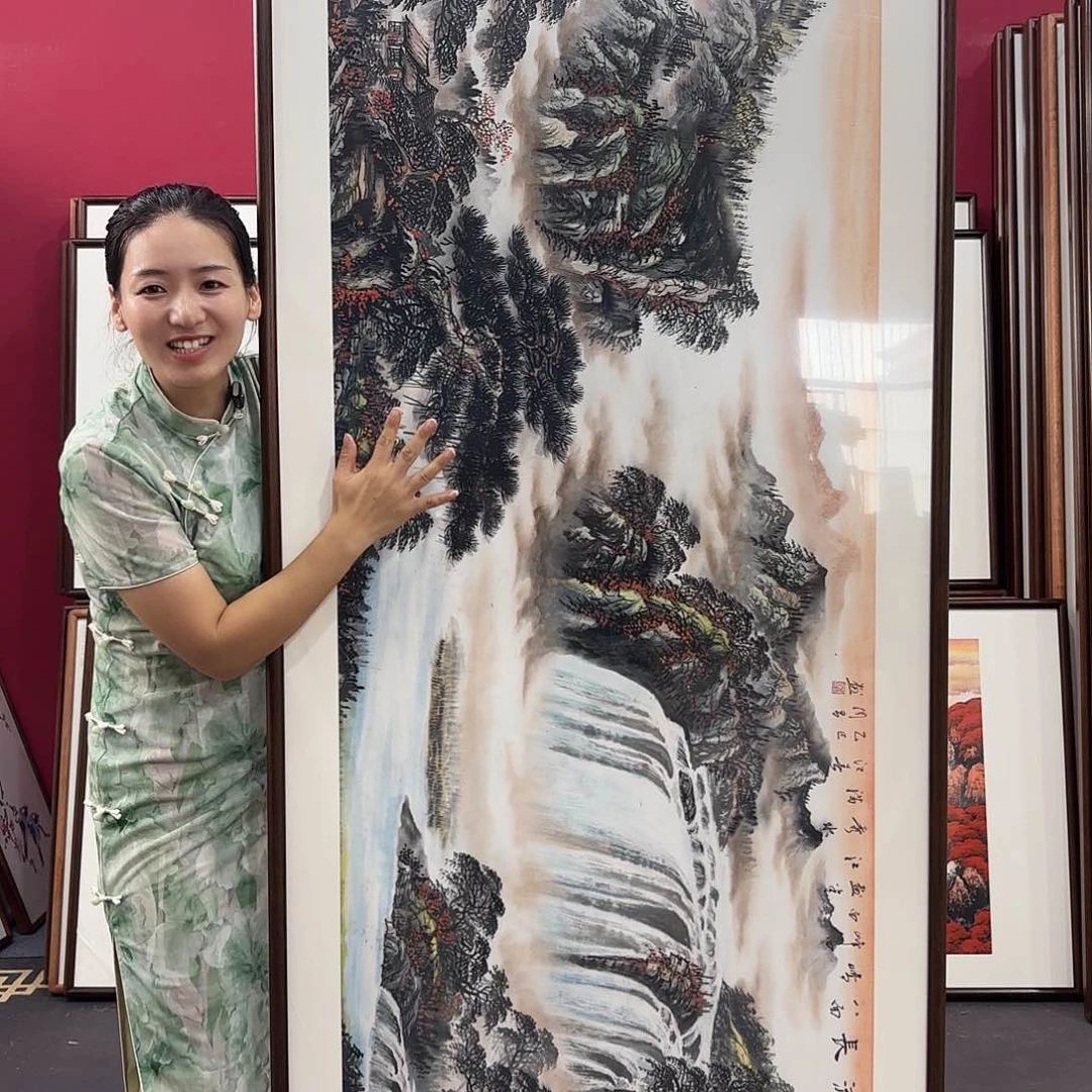 国画手绘带框作品