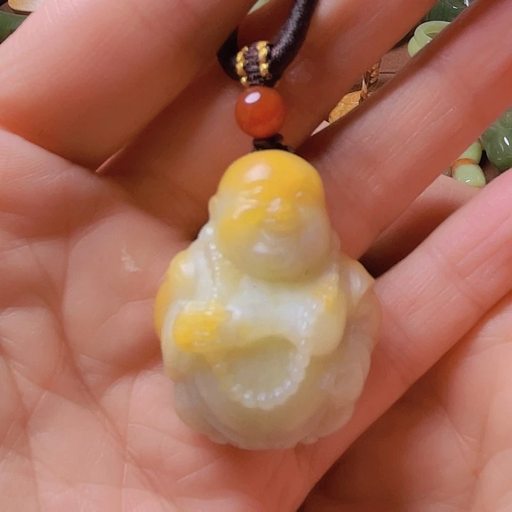 未镶嵌岫岩河磨玉（透闪石质玉）把件