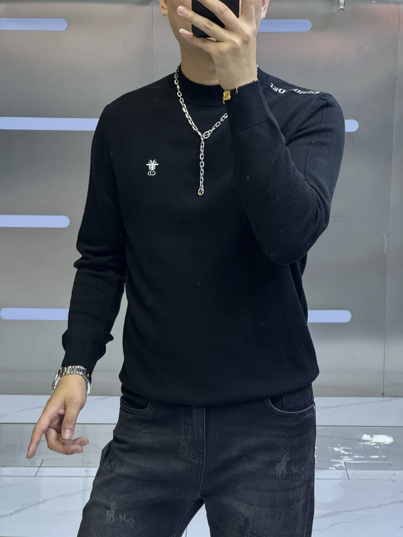 2025款男士秋冬季五色羊毛混纺刺绣小蜜蜂修身打底羊毛衫打底衫