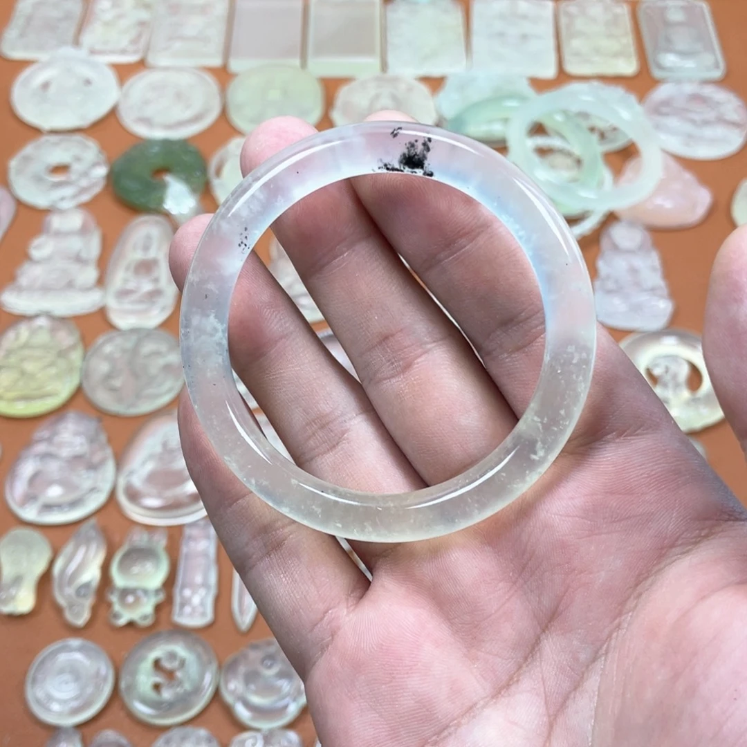 蛇纹石玉未镶嵌帅主播