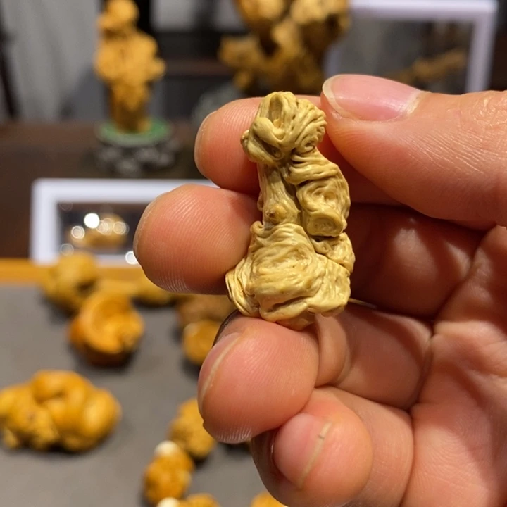 王***宇六道木降龙木小吊坠