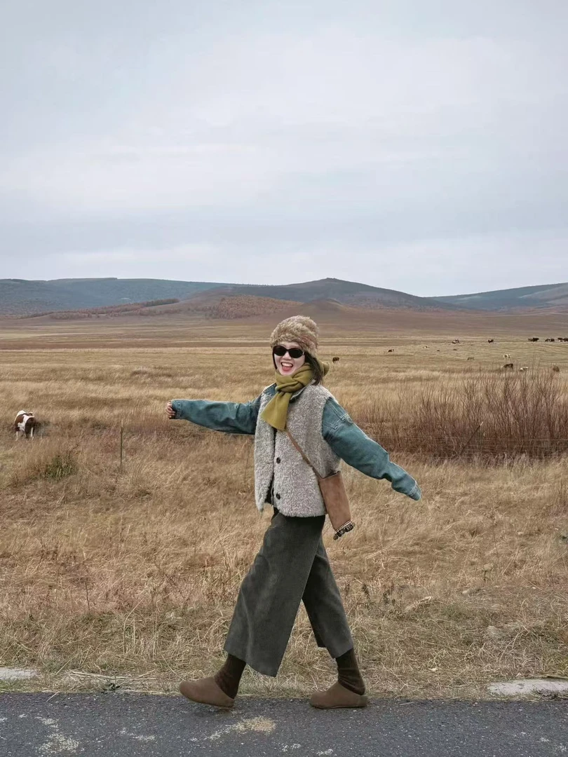 2025秋季新款韩系气质减龄毛毛马甲外套复古牛仔衬衫阔腿裤三件套