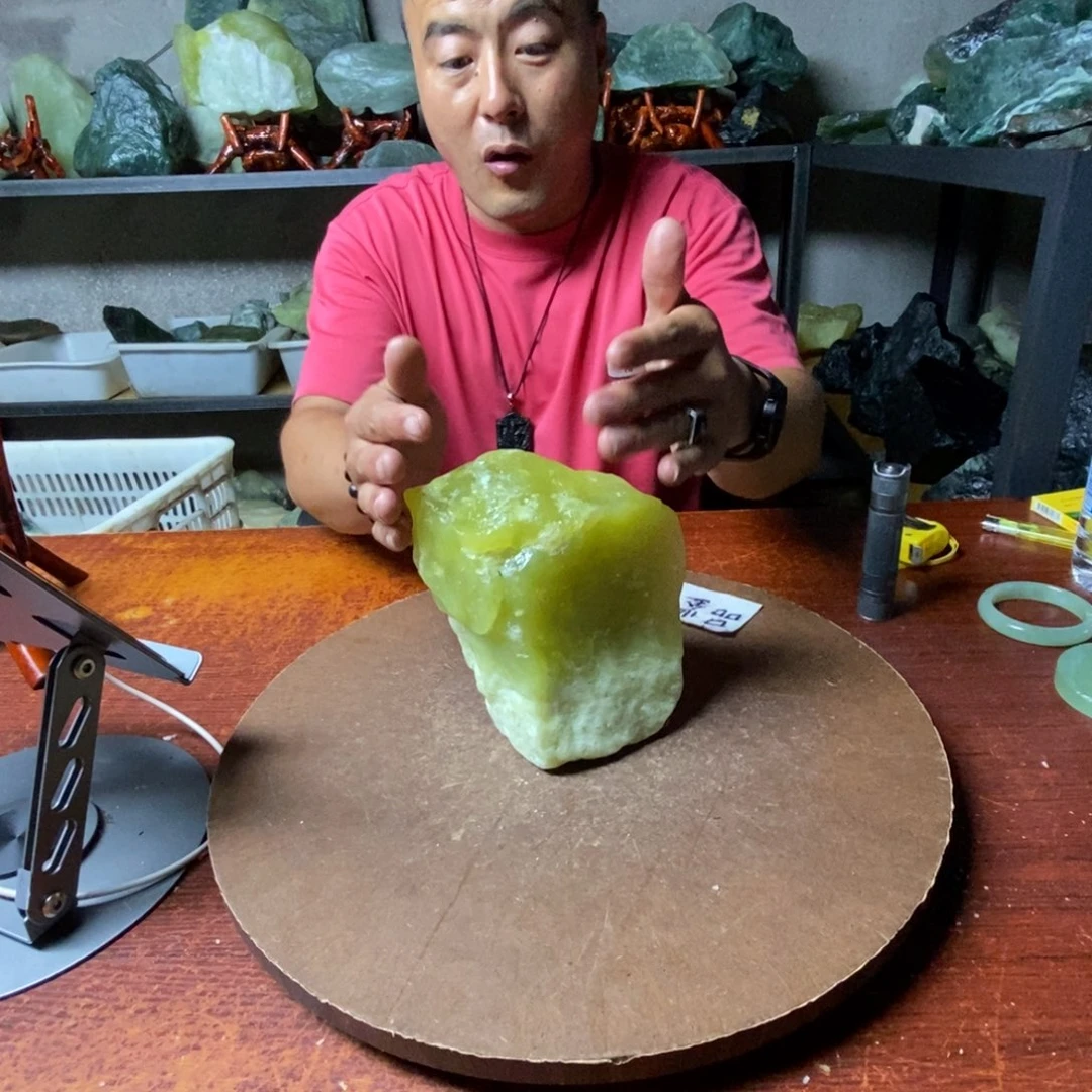 未镶嵌蛇纹石玉岫玉原石