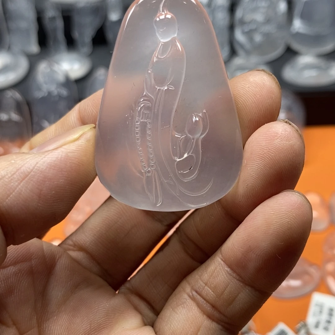 石英质玉未镶嵌颈饰