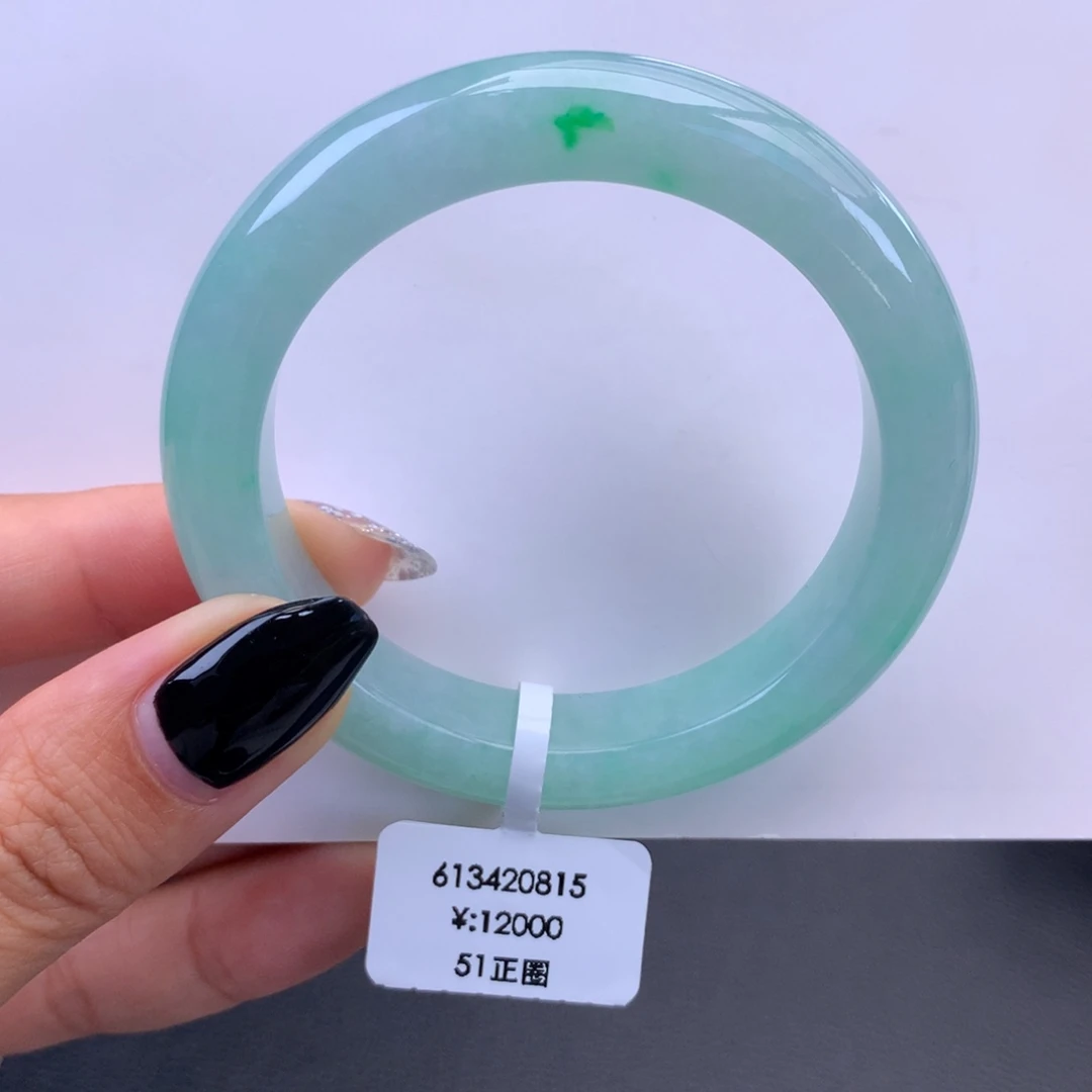 翡翠未镶嵌手镯回流）糯冰绿底飘翠手镯