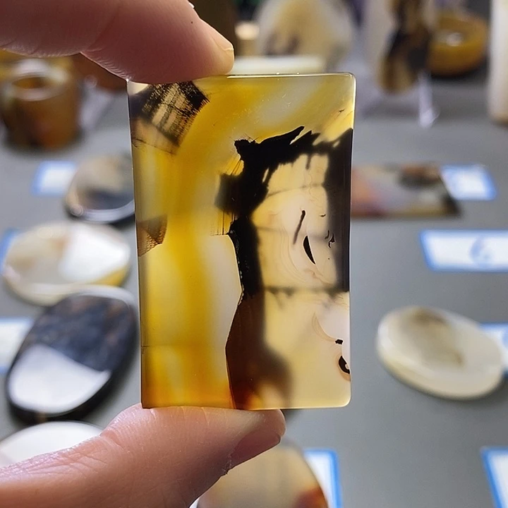 玛瑙/玉髓未镶嵌珠宝半成品220