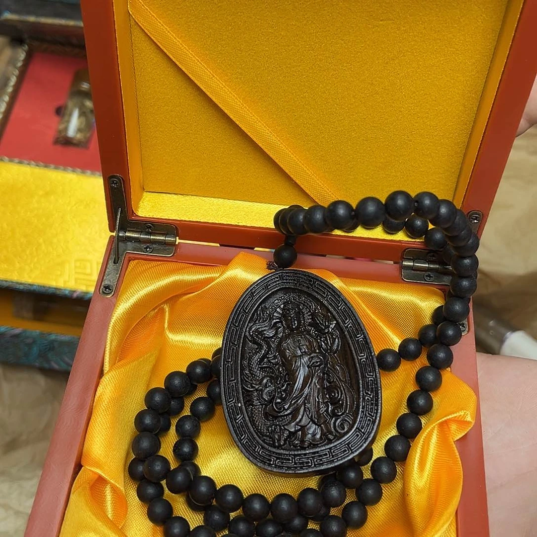 大叶紫檀（黑酸枝木类）