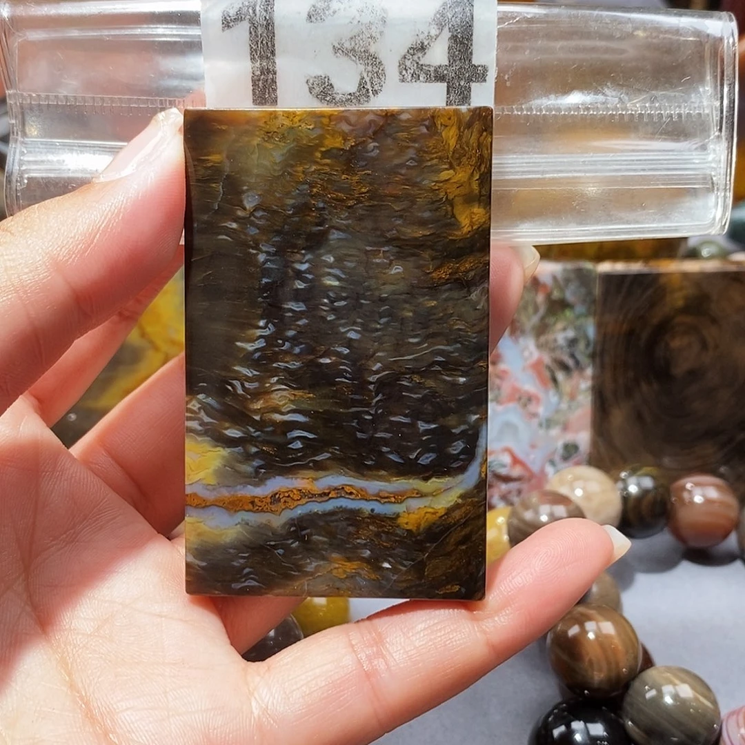 未镶嵌天然北票硅化玉吊坠硅化玉