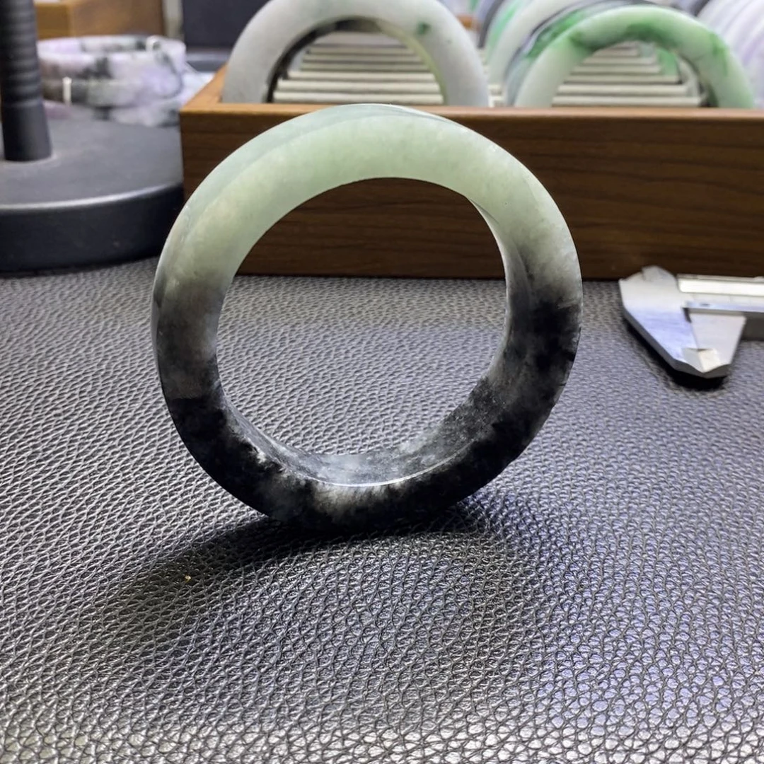 未镶嵌天然翡翠定制翡翠
