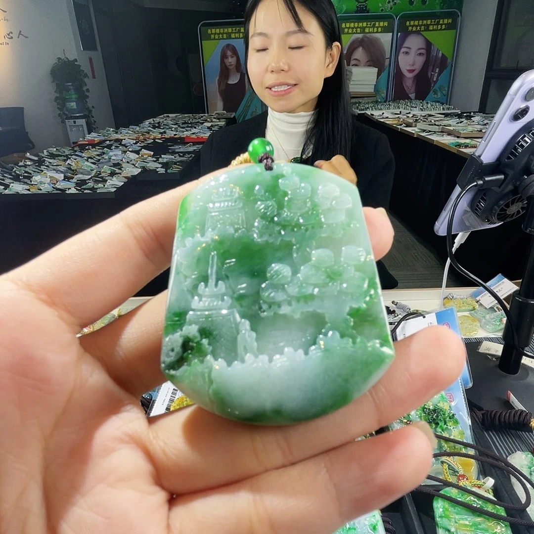 颈饰未镶嵌翡翠一