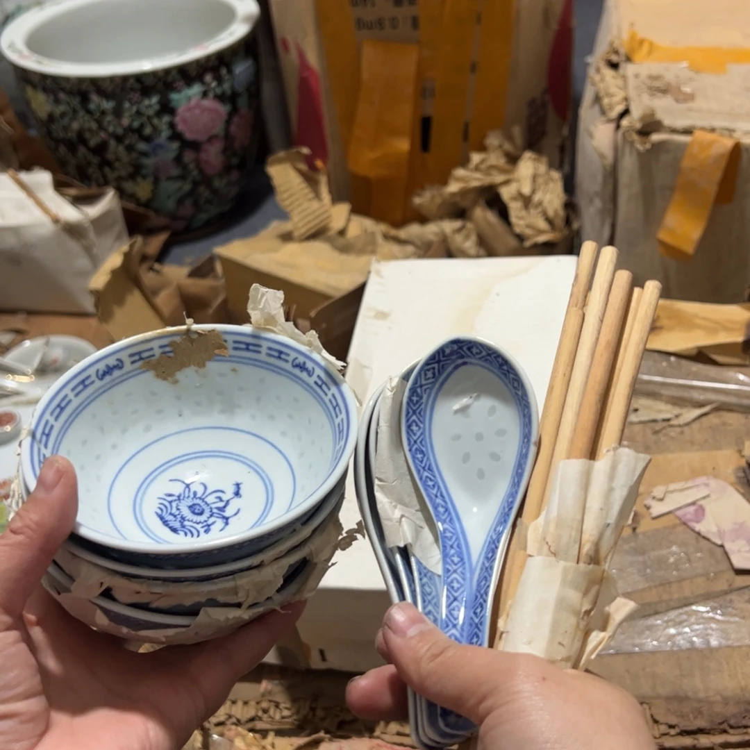 陶摆件8头玲珑花心餐具