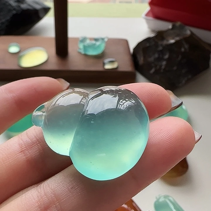 岫玉未镶嵌吊坠(不含链)